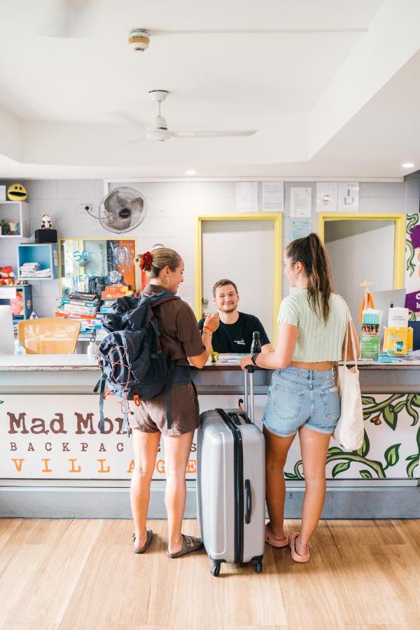 Mad Monkey Village Cairns Dış mekan fotoğraf
