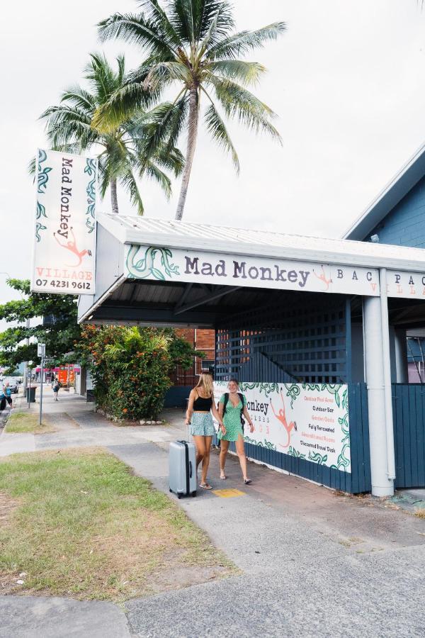 Mad Monkey Village Cairns Dış mekan fotoğraf