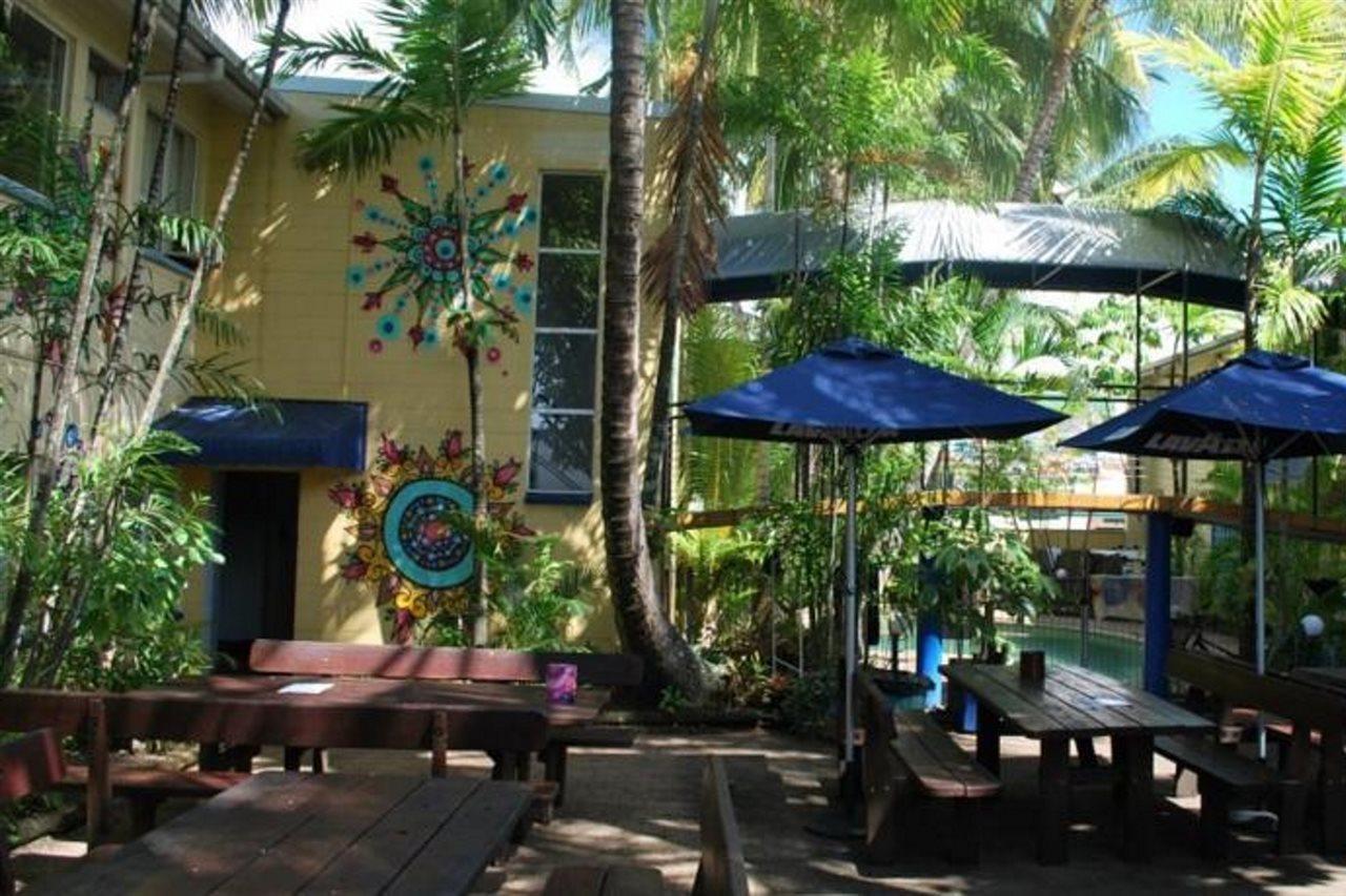 Mad Monkey Village Cairns Dış mekan fotoğraf