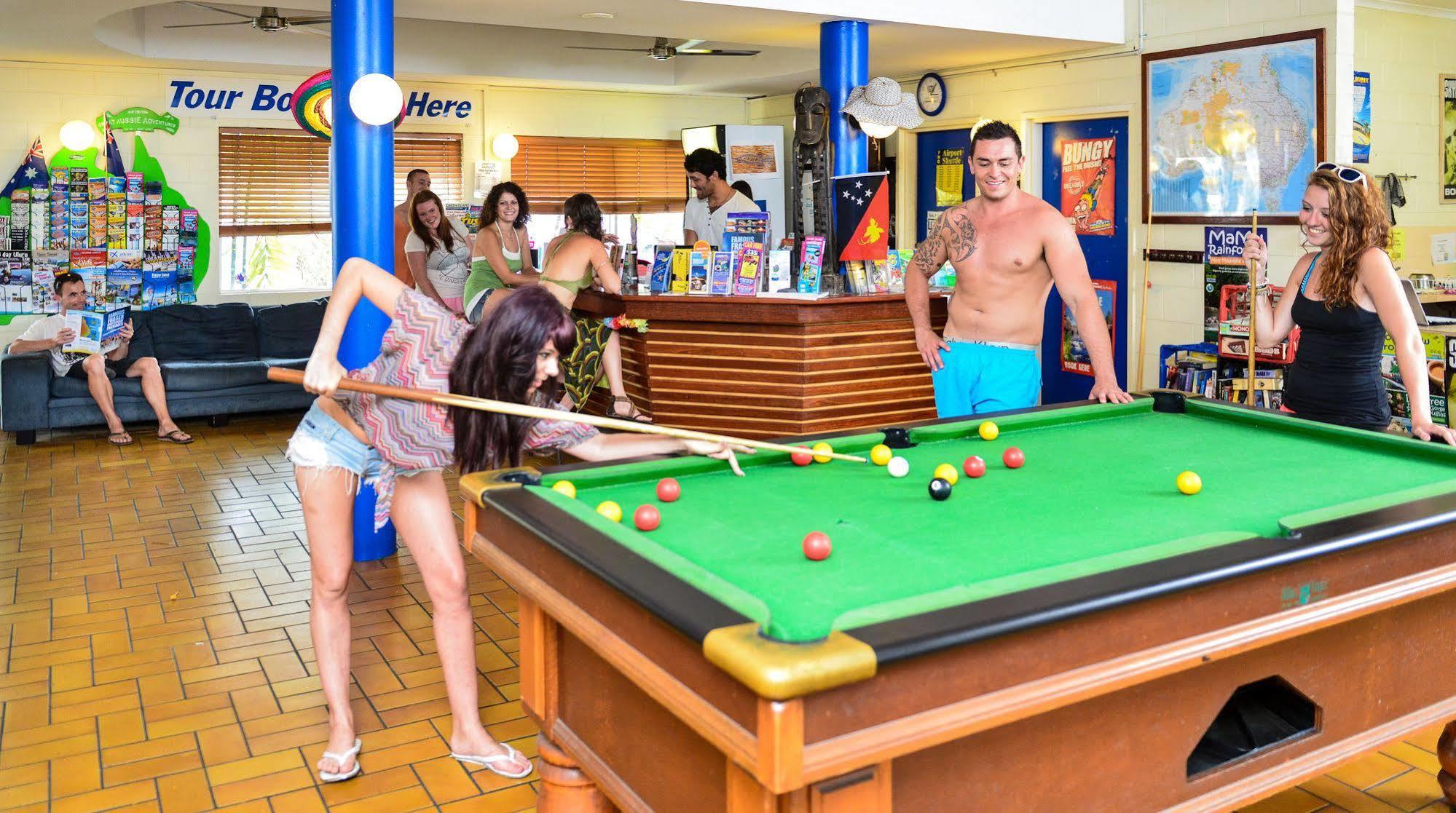 Mad Monkey Village Cairns Dış mekan fotoğraf